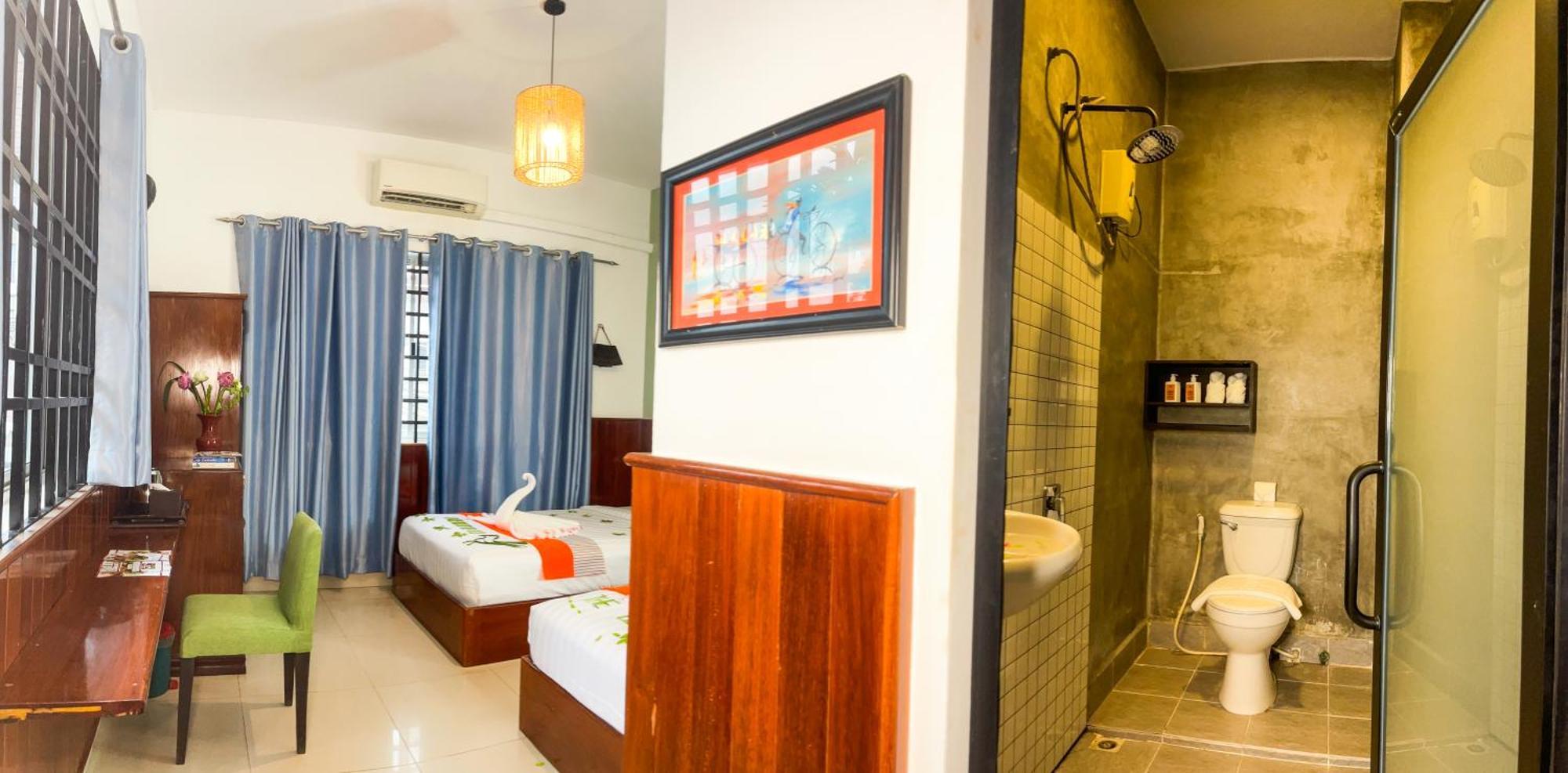 The Center Point Hotel Siem Reap Exterior photo
