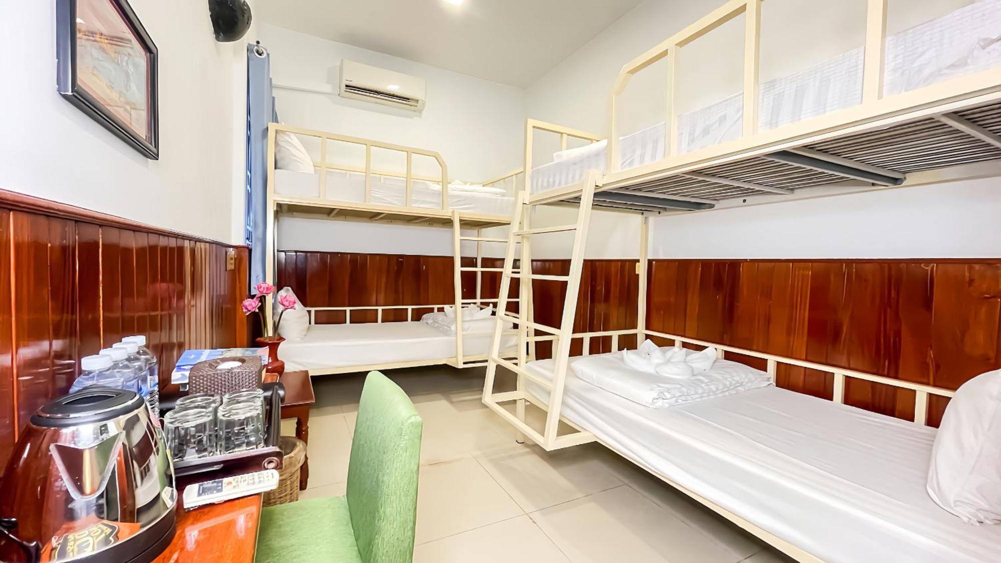 The Center Point Hotel Siem Reap Exterior photo