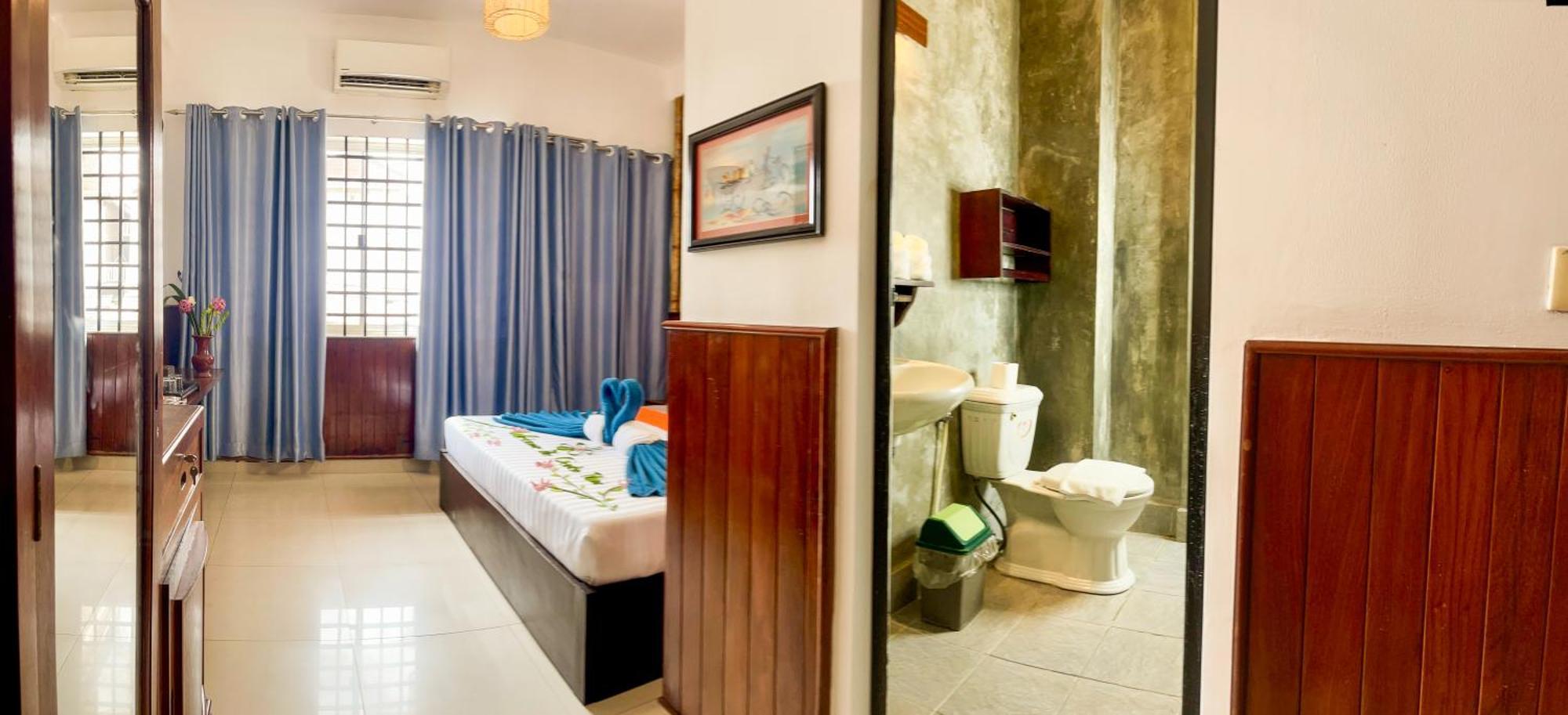 The Center Point Hotel Siem Reap Exterior photo