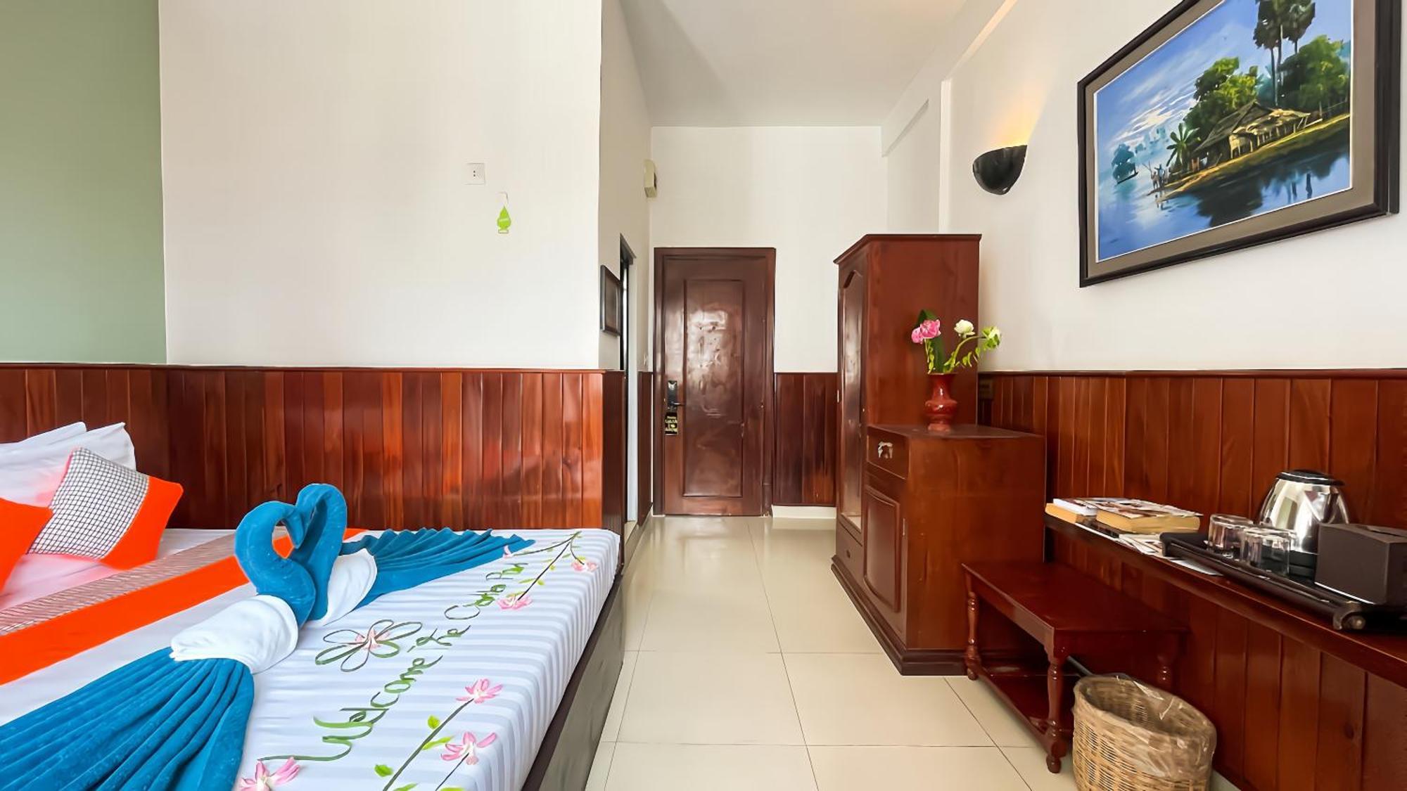The Center Point Hotel Siem Reap Exterior photo