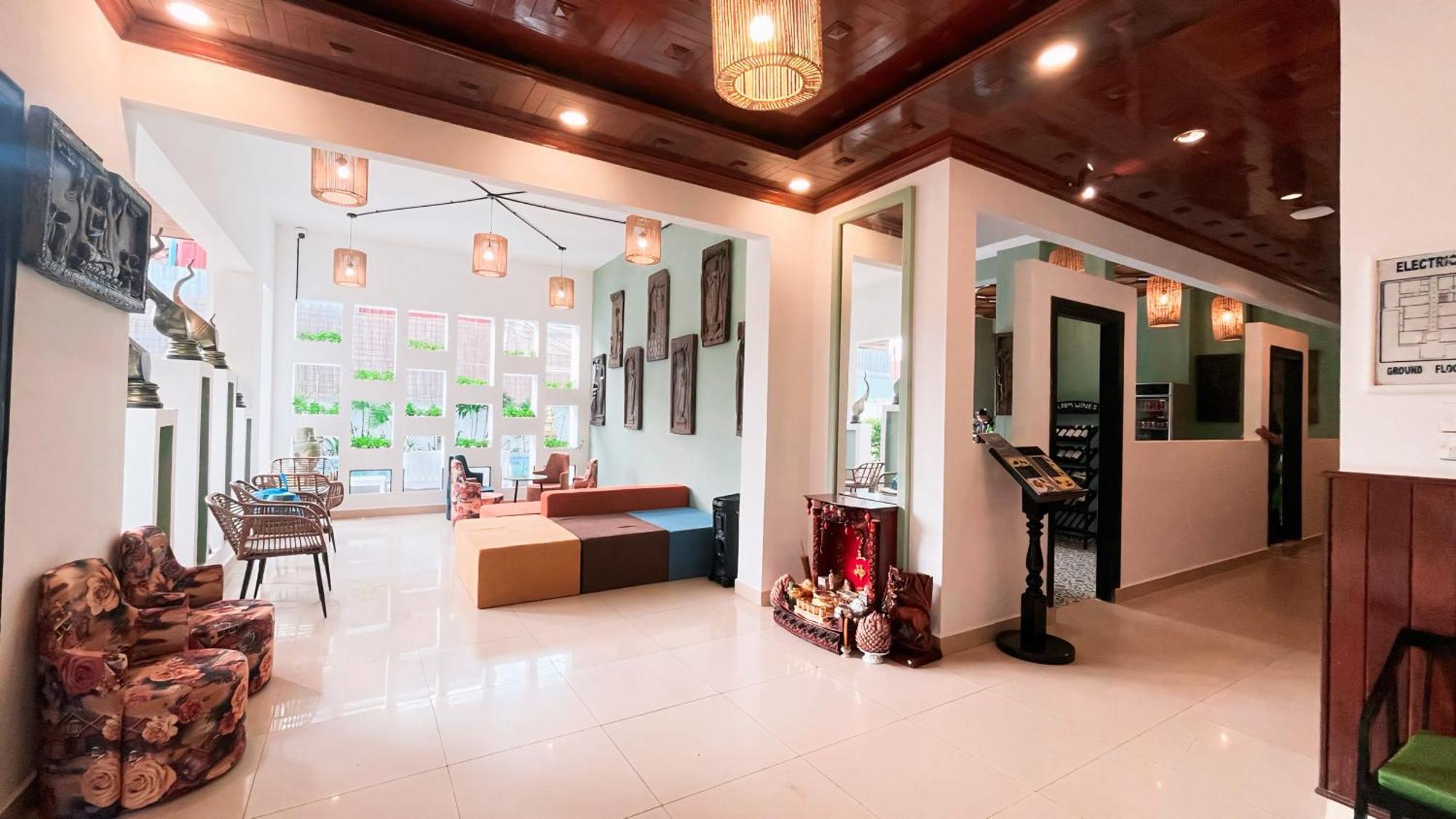 The Center Point Hotel Siem Reap Exterior photo